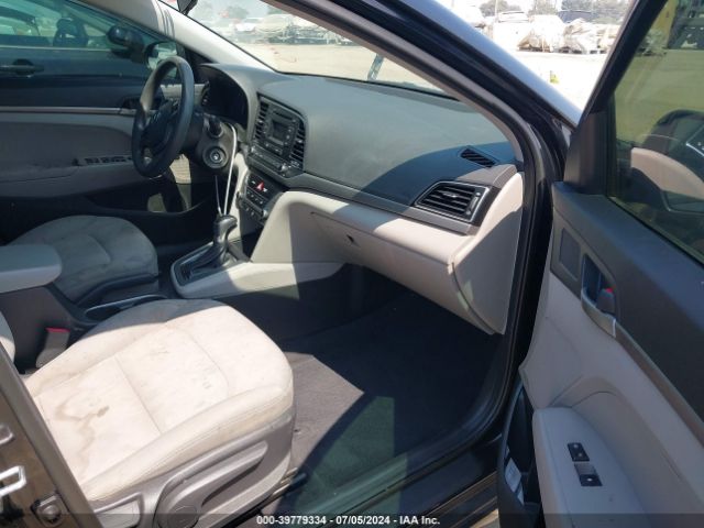 Photo 4 VIN: 5NPD74LF9JH329255 - HYUNDAI ELANTRA 