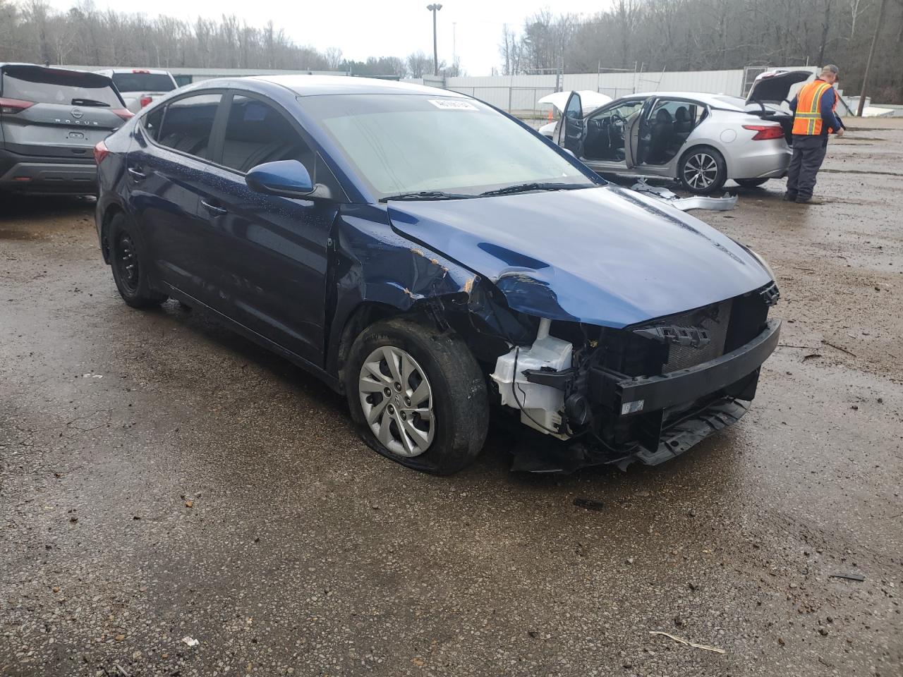 Photo 3 VIN: 5NPD74LF9JH350414 - HYUNDAI ELANTRA 