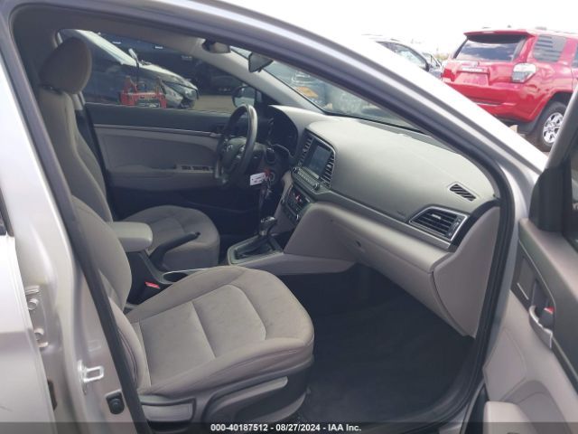 Photo 4 VIN: 5NPD74LF9JH370534 - HYUNDAI ELANTRA 