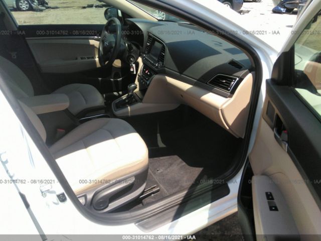 Photo 4 VIN: 5NPD74LF9JH372509 - HYUNDAI ELANTRA 