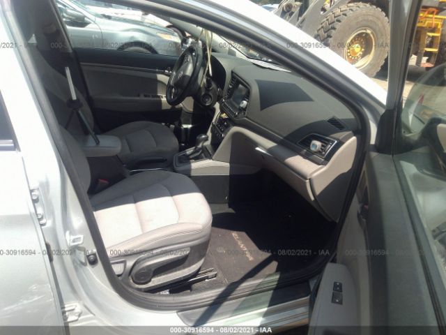 Photo 4 VIN: 5NPD74LF9JH385194 - HYUNDAI ELANTRA 