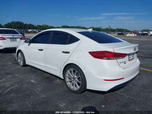 Photo 2 VIN: 5NPD74LF9JH389570 - HYUNDAI ELANTRA 