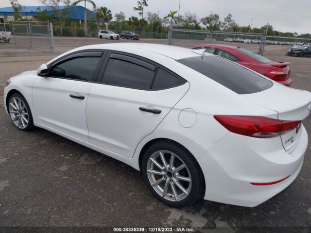 Photo 2 VIN: 5NPD74LF9JH389570 - HYUNDAI ELANTRA 