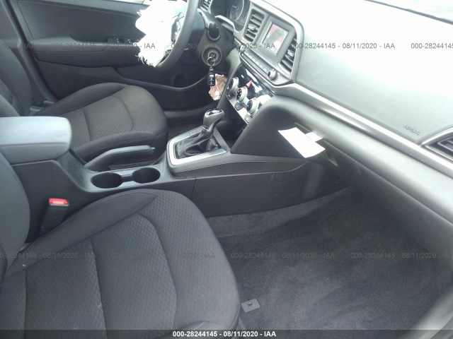 Photo 4 VIN: 5NPD74LF9KH410497 - HYUNDAI ELANTRA 