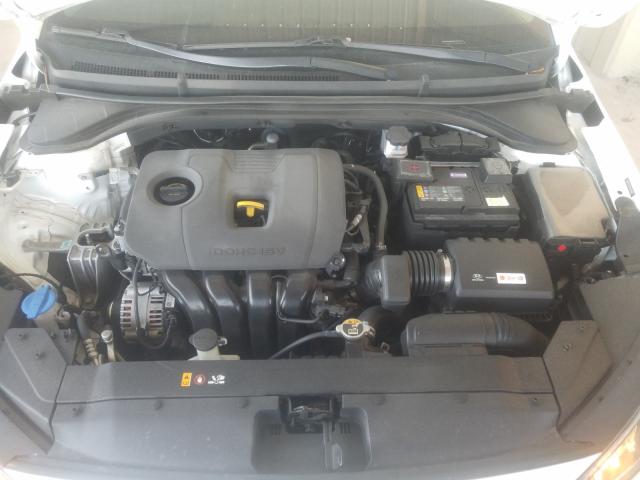 Photo 6 VIN: 5NPD74LF9KH428983 - HYUNDAI ELANTRA SE 