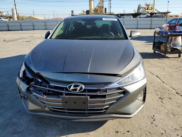 Photo 4 VIN: 5NPD74LF9KH435903 - HYUNDAI ELANTRA SE 