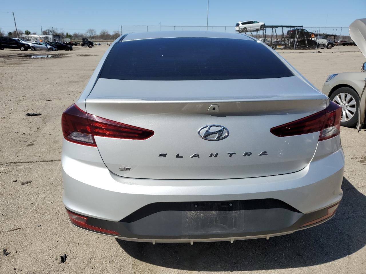 Photo 5 VIN: 5NPD74LF9KH447632 - HYUNDAI ELANTRA 