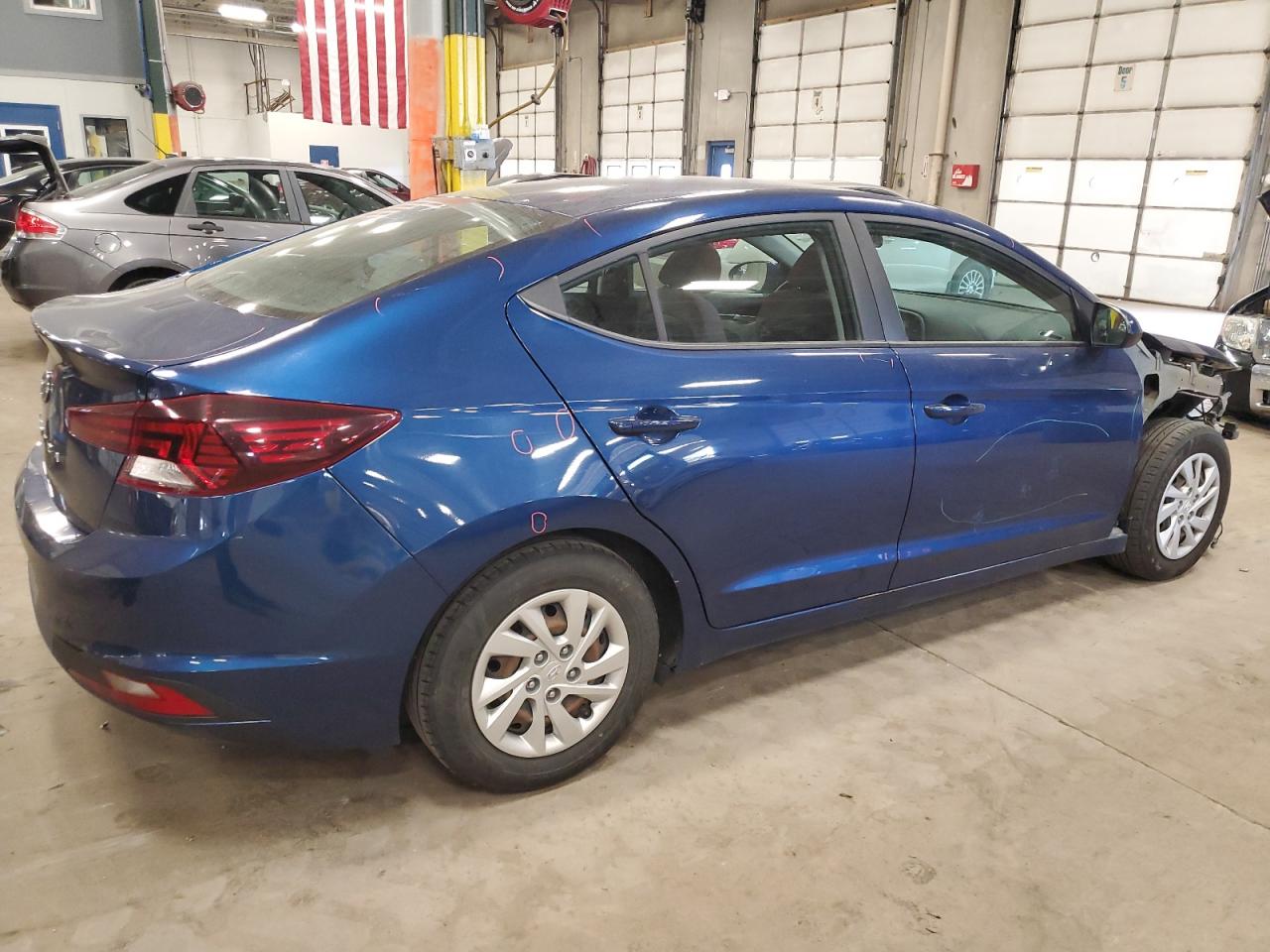 Photo 2 VIN: 5NPD74LF9KH468058 - HYUNDAI ELANTRA 