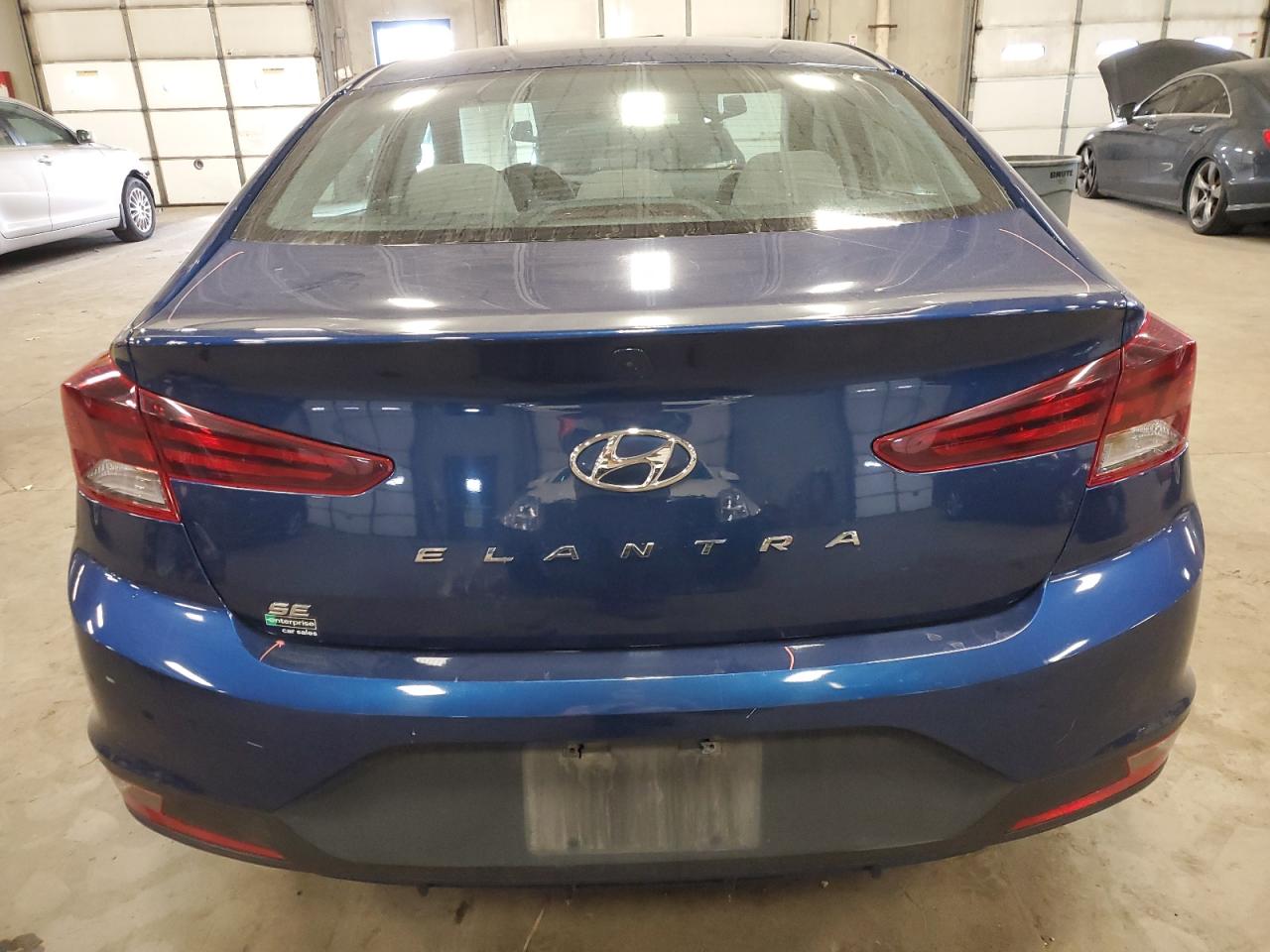 Photo 5 VIN: 5NPD74LF9KH468058 - HYUNDAI ELANTRA 