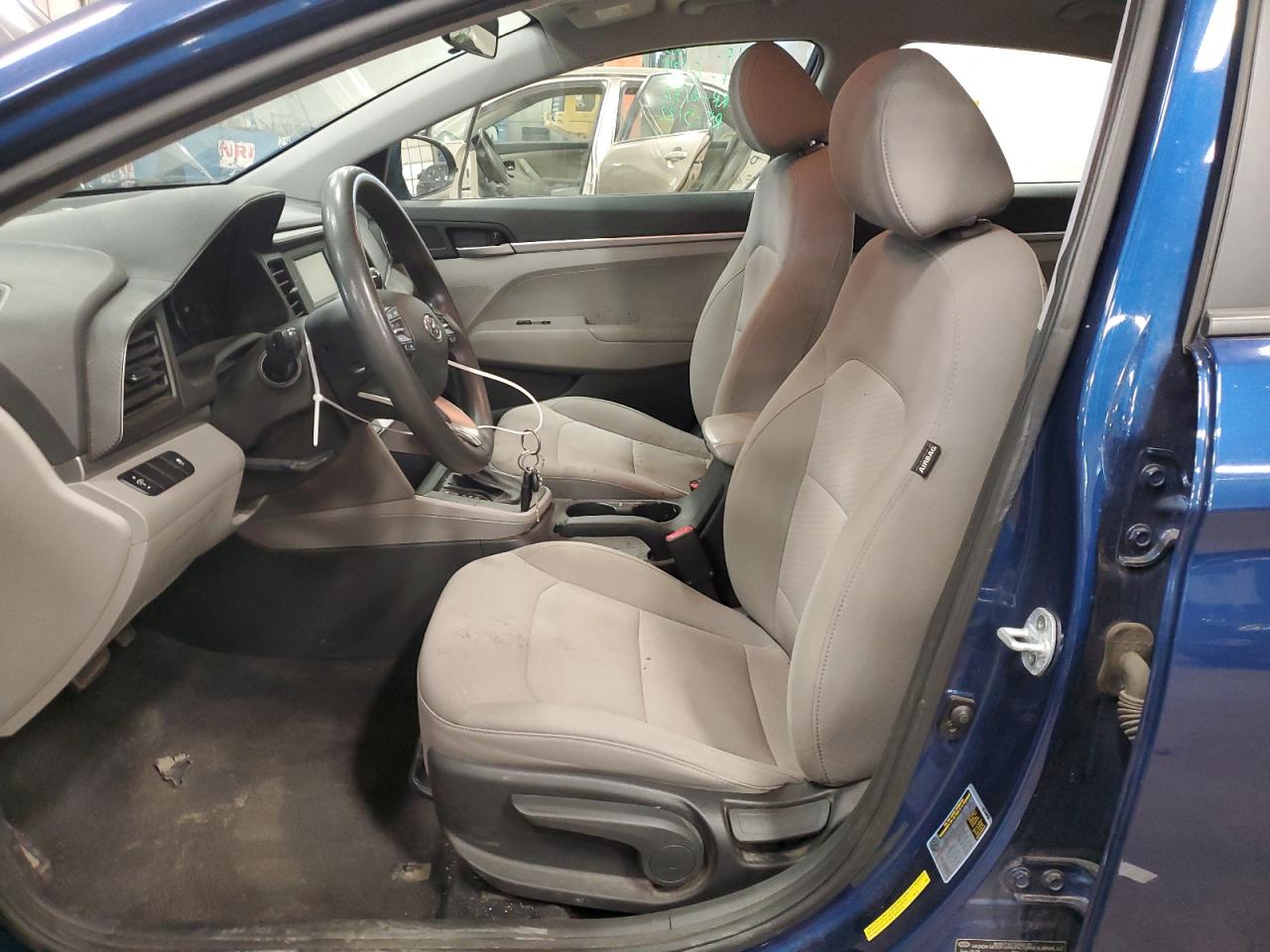 Photo 6 VIN: 5NPD74LF9KH468058 - HYUNDAI ELANTRA 