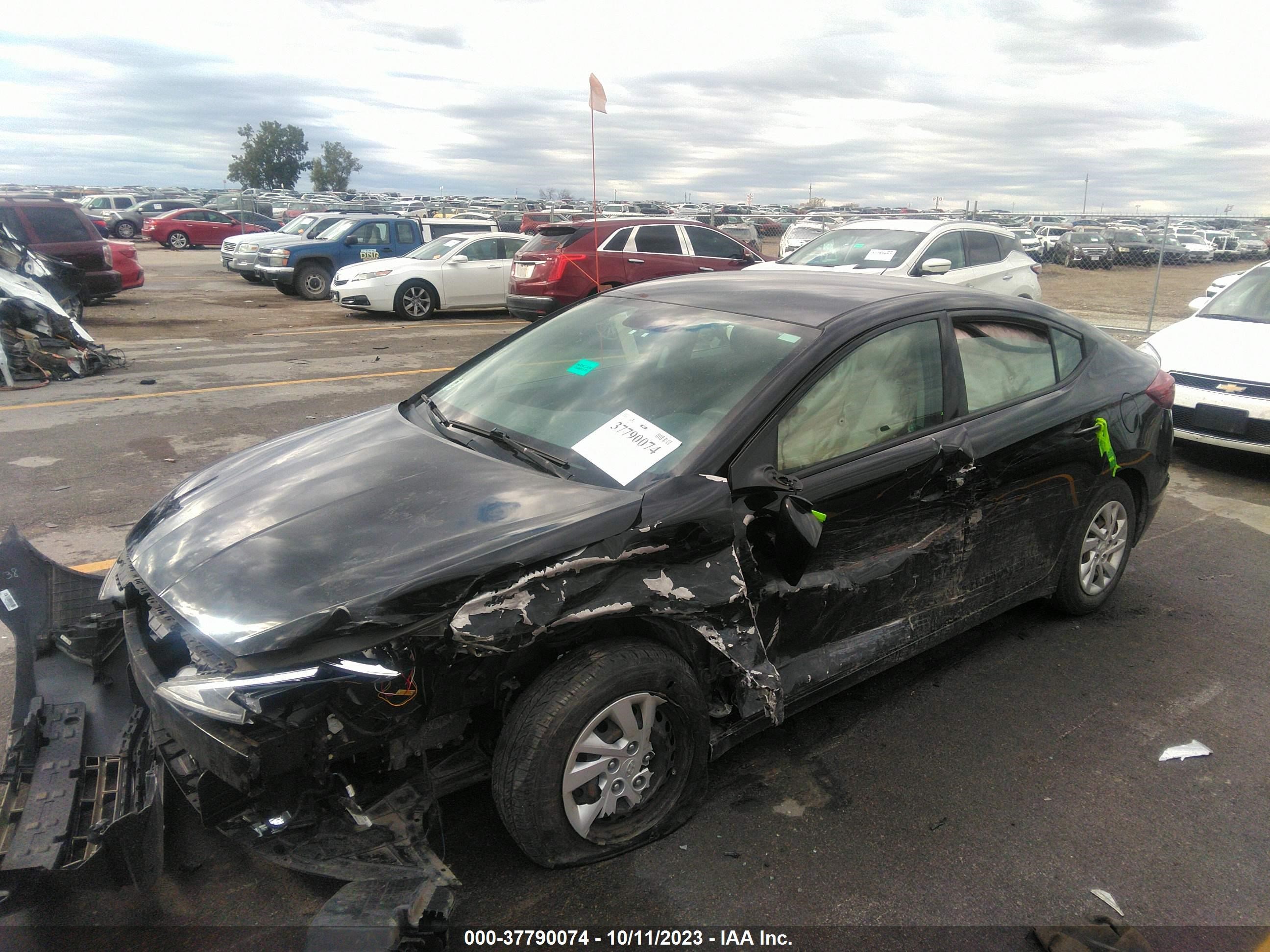 Photo 13 VIN: 5NPD74LF9KH475169 - HYUNDAI ELANTRA 