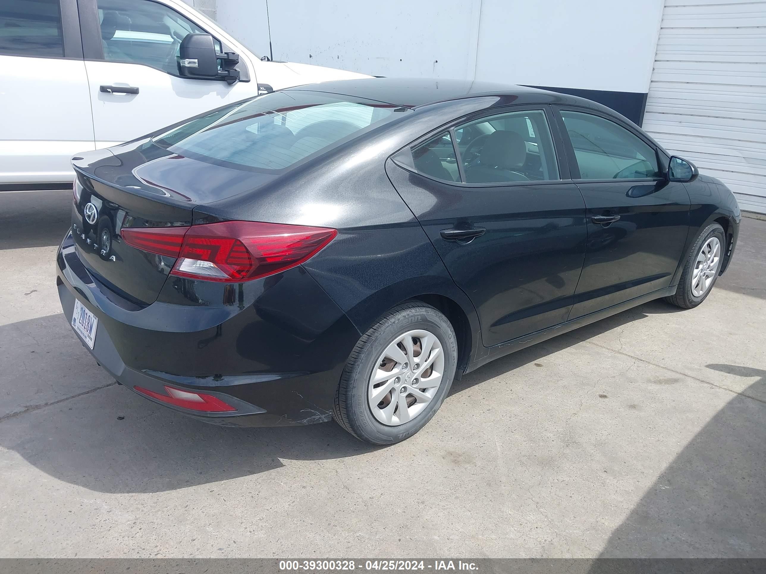 Photo 3 VIN: 5NPD74LF9KH491629 - HYUNDAI ELANTRA 