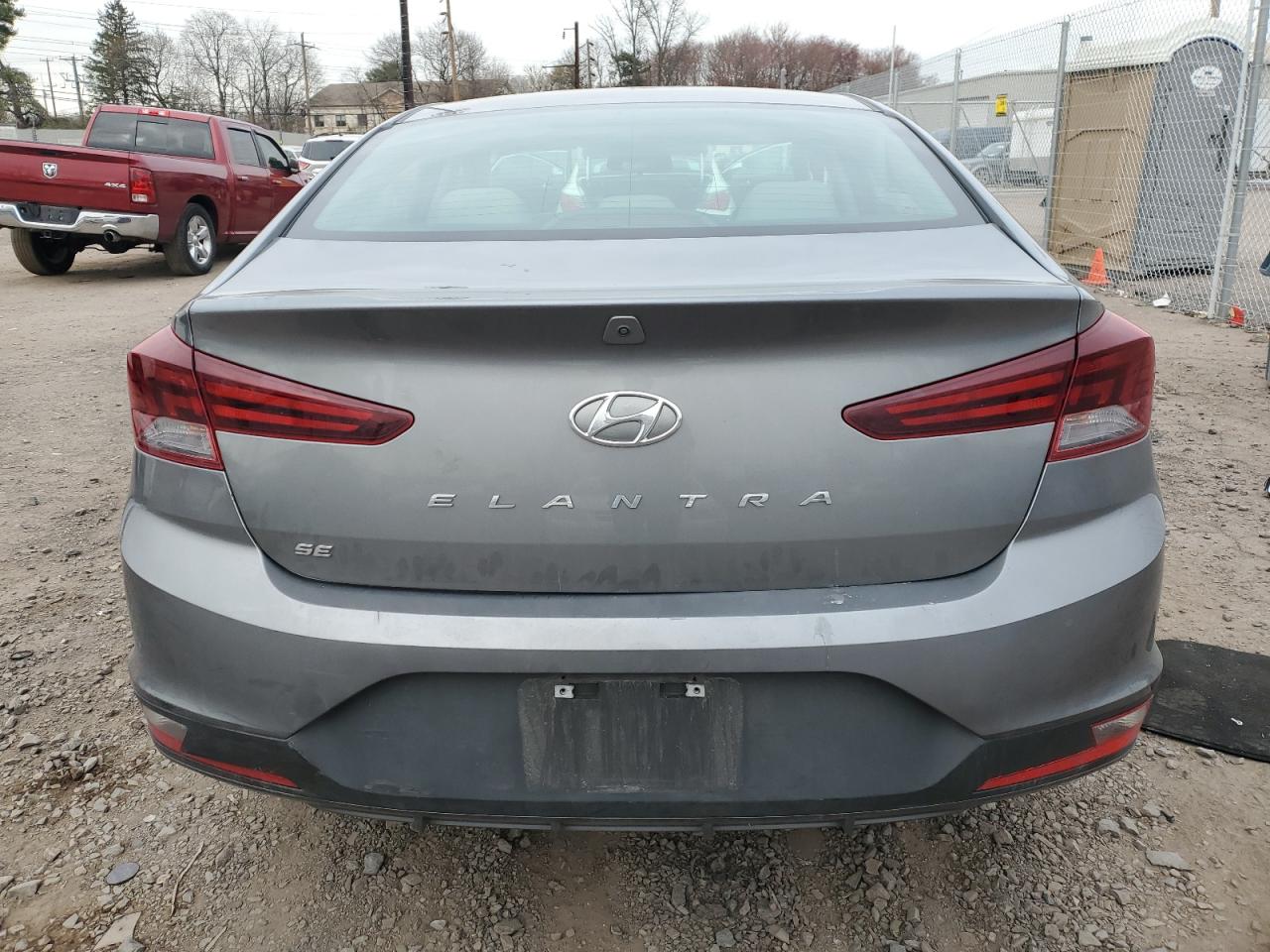 Photo 5 VIN: 5NPD74LF9KH496474 - HYUNDAI ELANTRA 