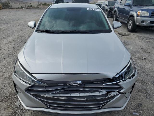 Photo 4 VIN: 5NPD74LF9KH497169 - HYUNDAI ELANTRA 