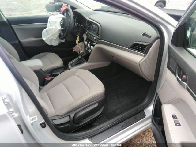 Photo 4 VIN: 5NPD74LF9KH497656 - HYUNDAI ELANTRA 