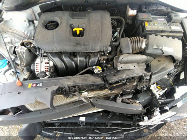 Photo 9 VIN: 5NPD74LF9KH497656 - HYUNDAI ELANTRA 