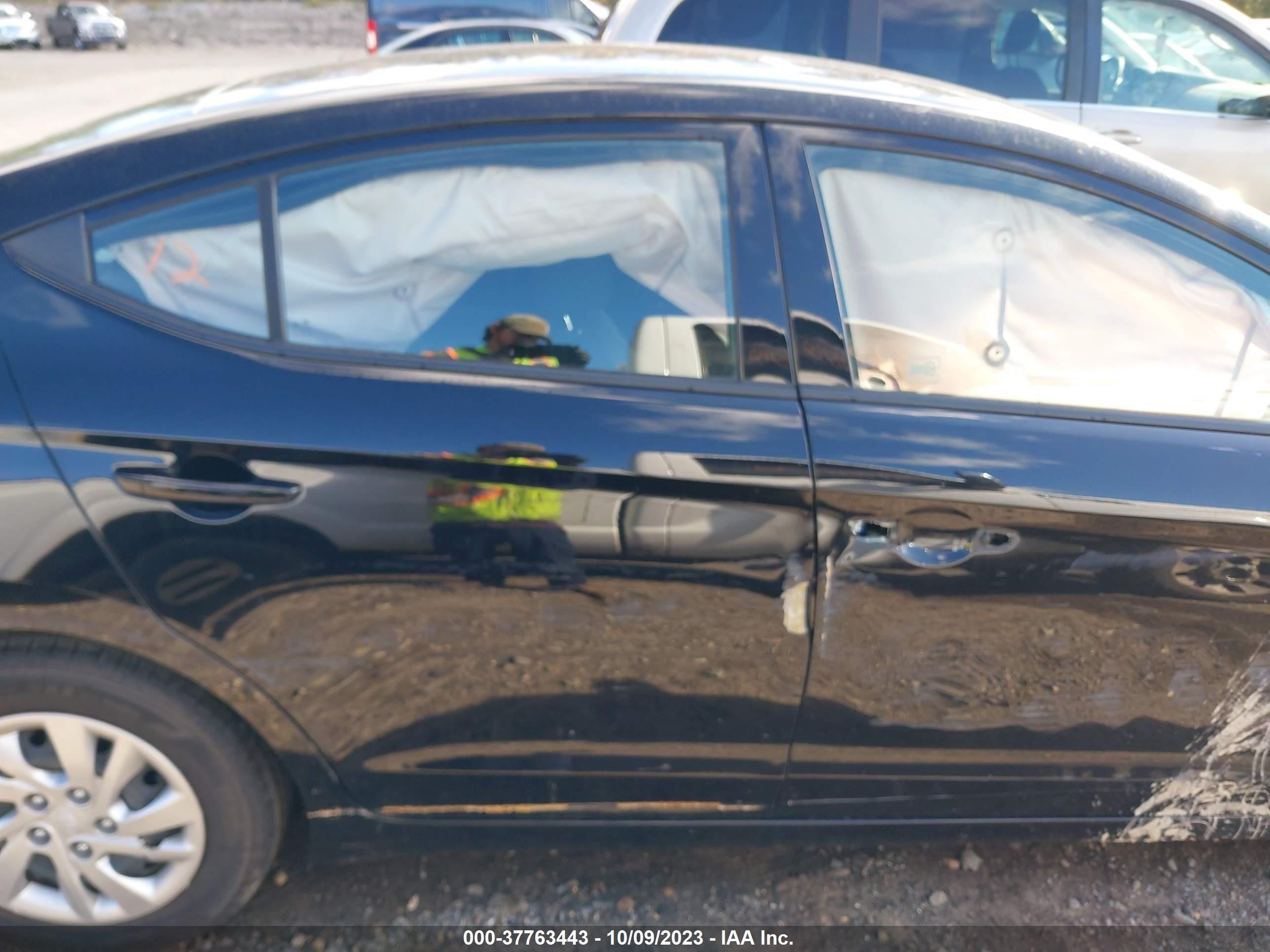 Photo 12 VIN: 5NPD74LF9LH615920 - HYUNDAI ELANTRA 