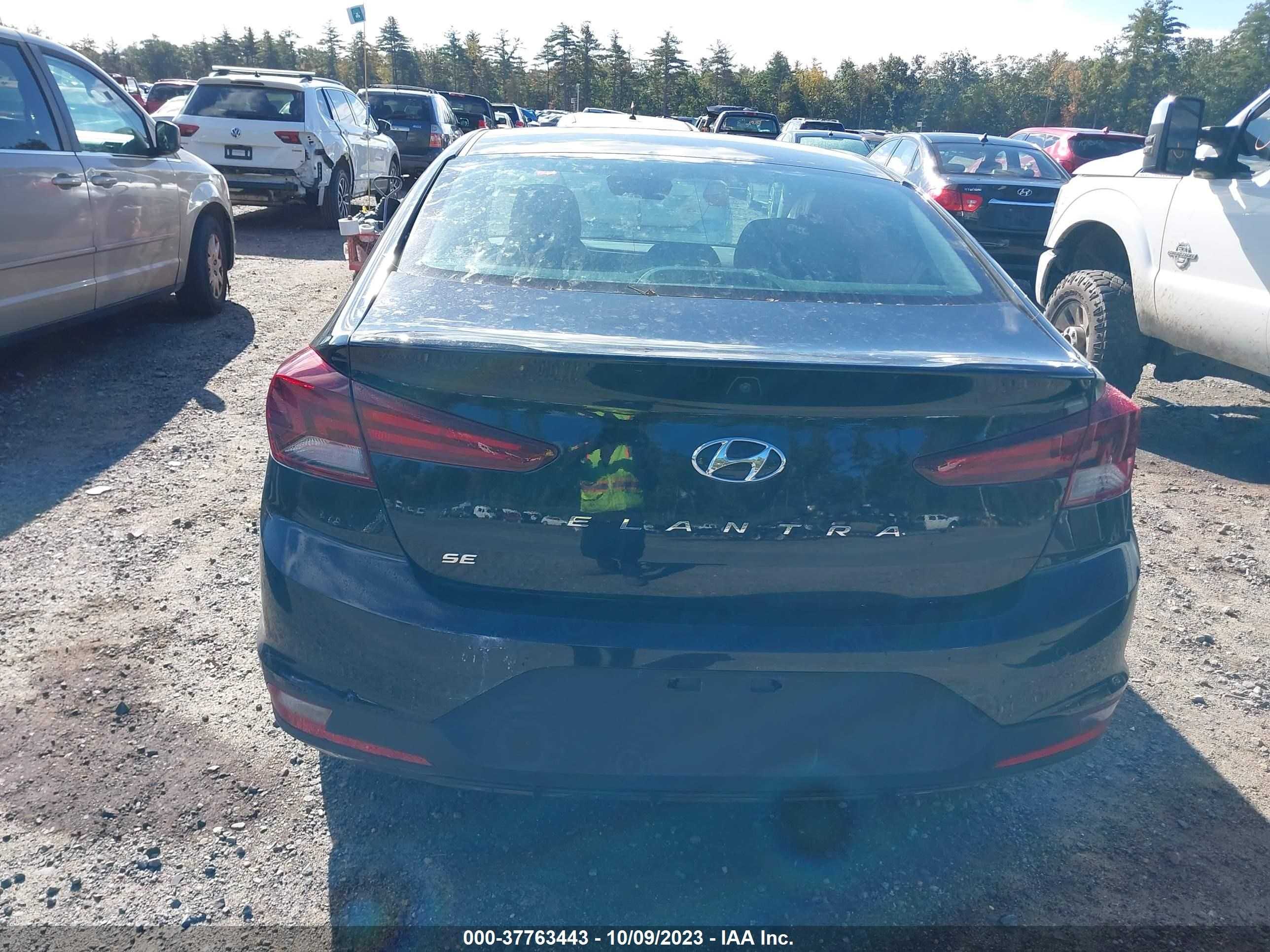 Photo 15 VIN: 5NPD74LF9LH615920 - HYUNDAI ELANTRA 