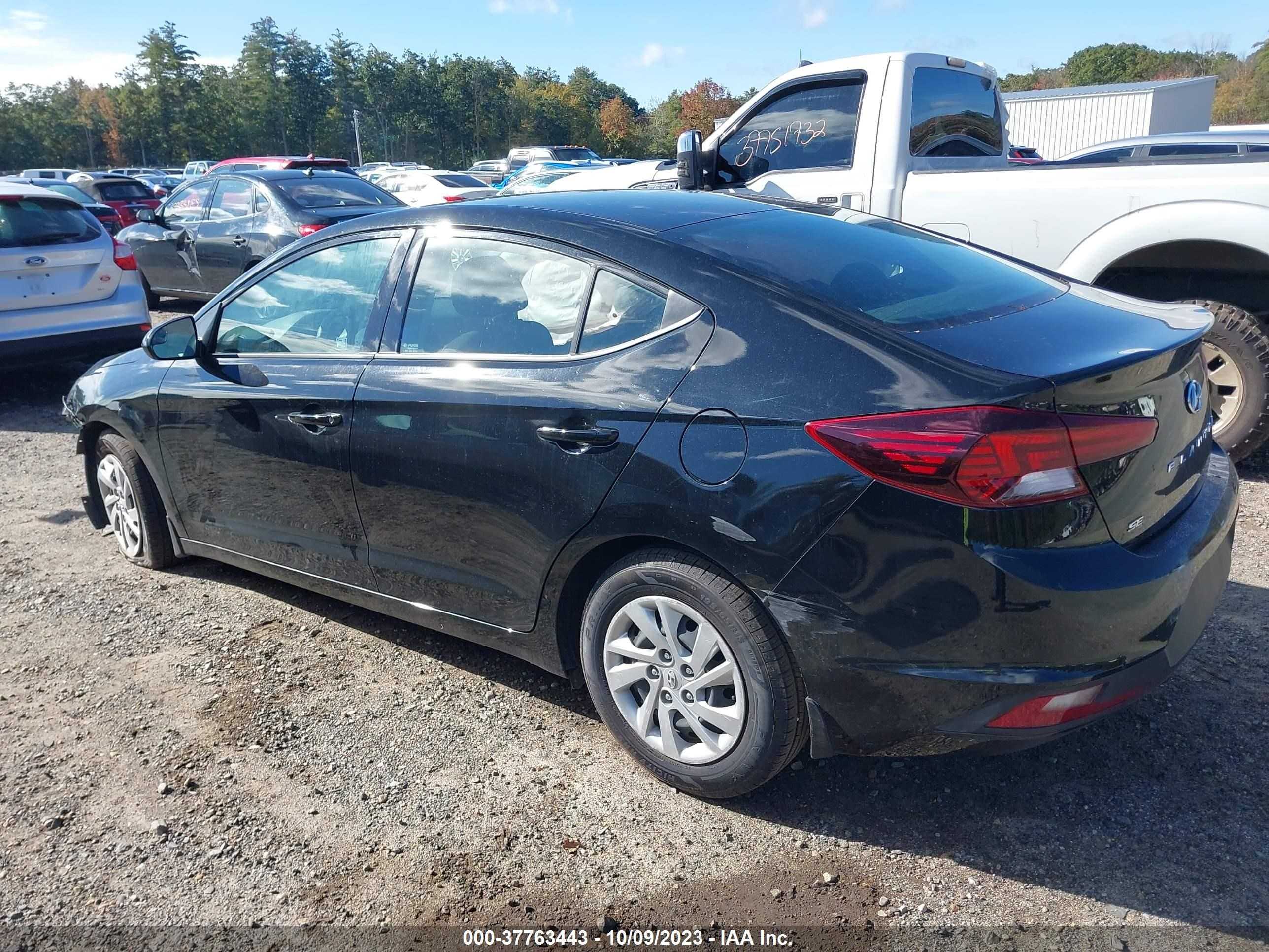 Photo 2 VIN: 5NPD74LF9LH615920 - HYUNDAI ELANTRA 