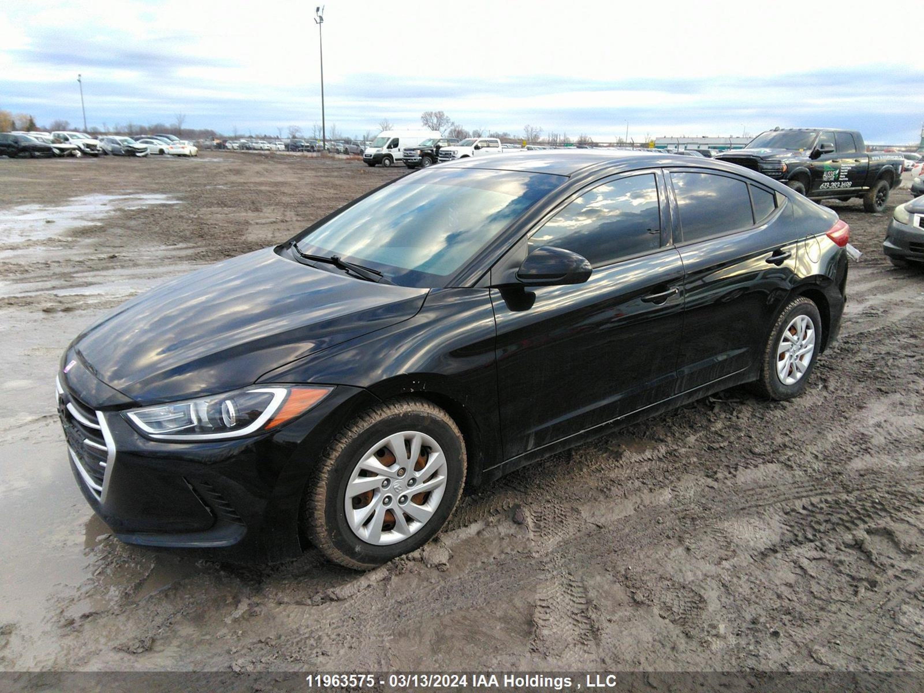 Photo 1 VIN: 5NPD74LFXHH043375 - HYUNDAI ELANTRA 