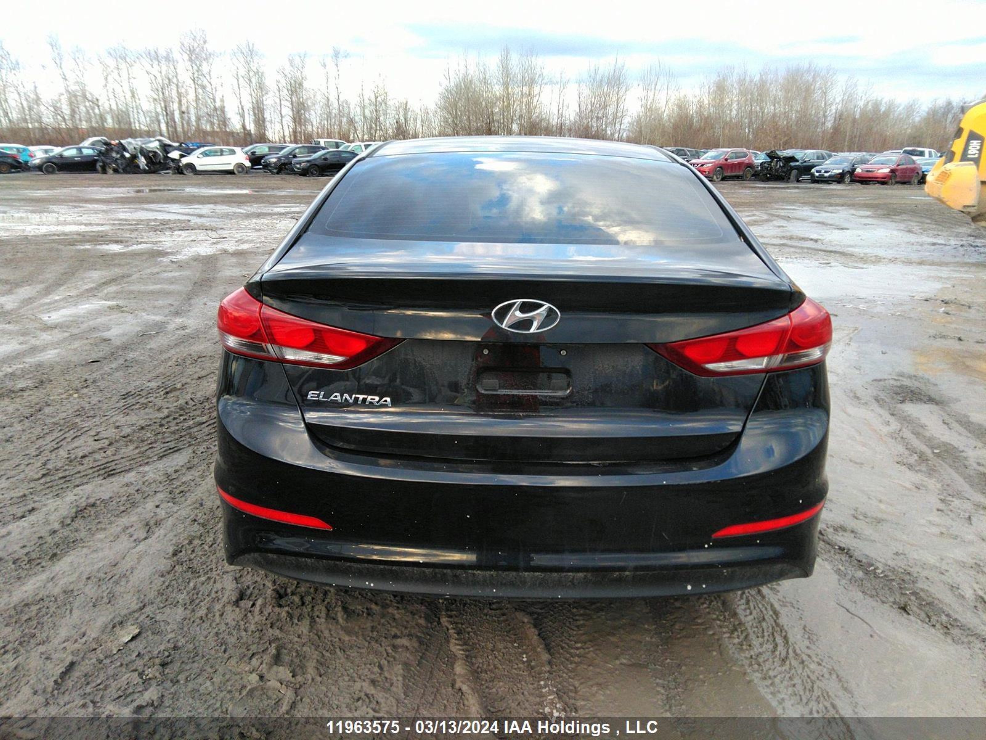 Photo 15 VIN: 5NPD74LFXHH043375 - HYUNDAI ELANTRA 