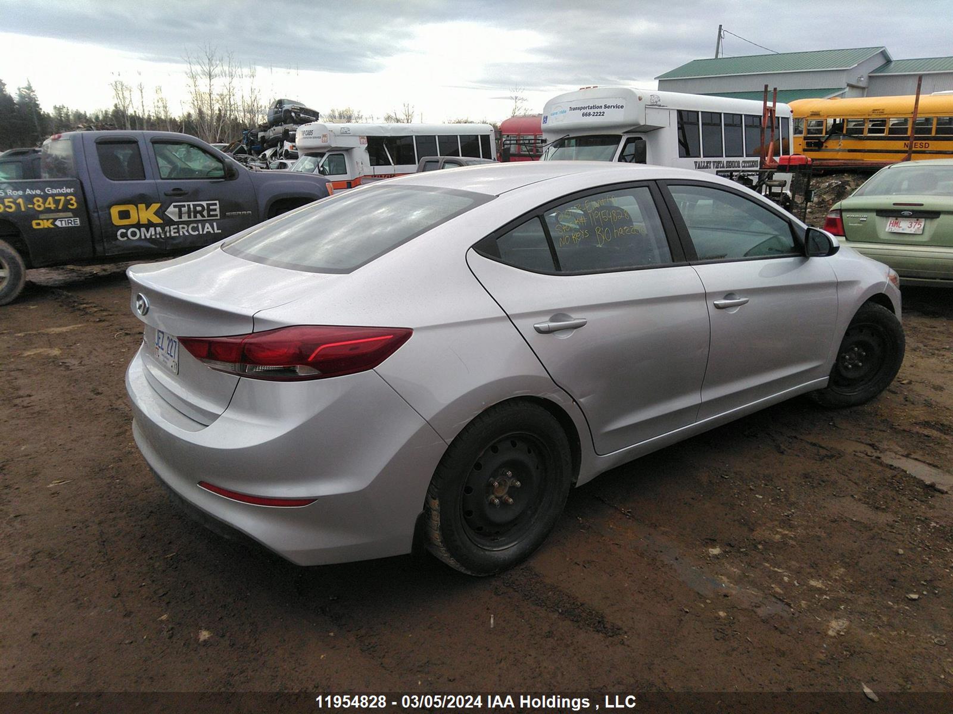 Photo 3 VIN: 5NPD74LFXHH074805 - HYUNDAI ELANTRA 