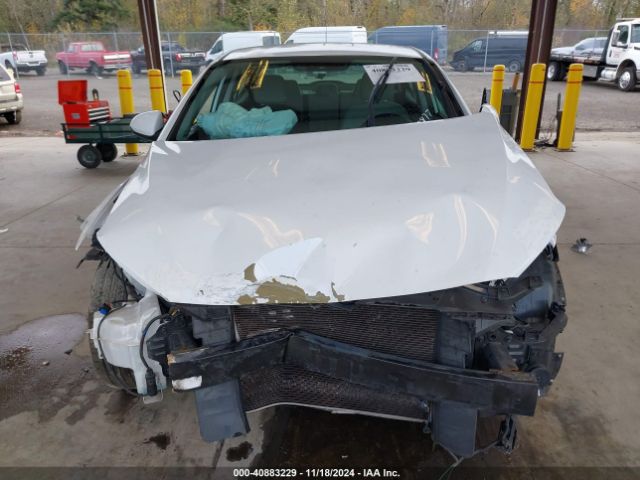 Photo 5 VIN: 5NPD74LFXHH080877 - HYUNDAI ELANTRA 