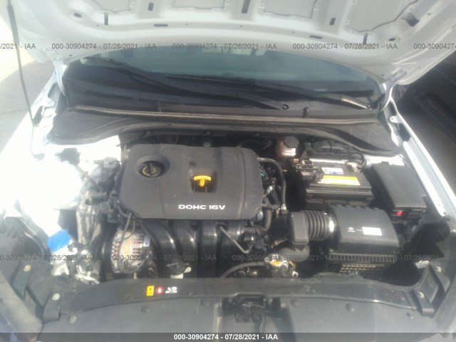 Photo 9 VIN: 5NPD74LFXHH082497 - HYUNDAI ELANTRA 