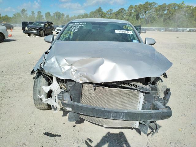 Photo 8 VIN: 5NPD74LFXHH112291 - HYUNDAI ELANTRA SE 