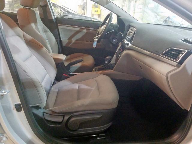 Photo 4 VIN: 5NPD74LFXHH114476 - HYUNDAI ELANTRA SE 