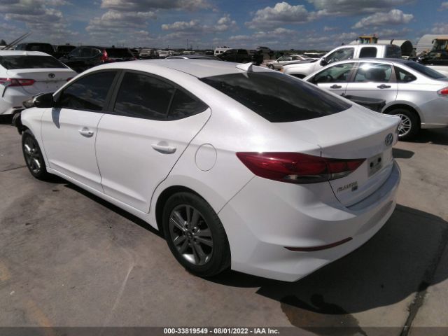 Photo 2 VIN: 5NPD74LFXHH126210 - HYUNDAI ELANTRA 