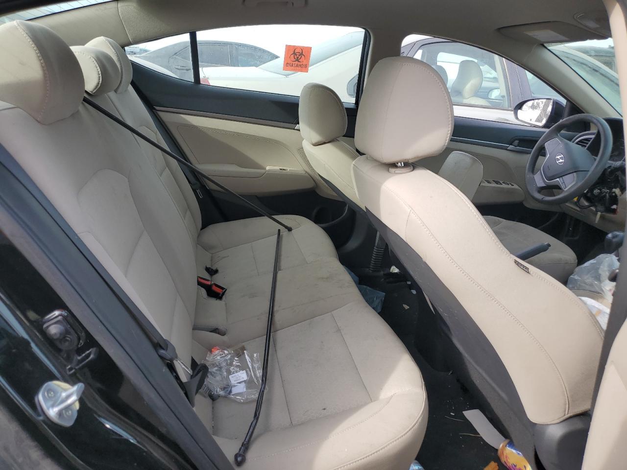 Photo 9 VIN: 5NPD74LFXHH130578 - HYUNDAI ELANTRA 