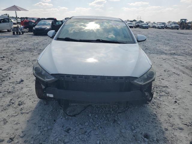 Photo 4 VIN: 5NPD74LFXHH138390 - HYUNDAI ELANTRA SE 