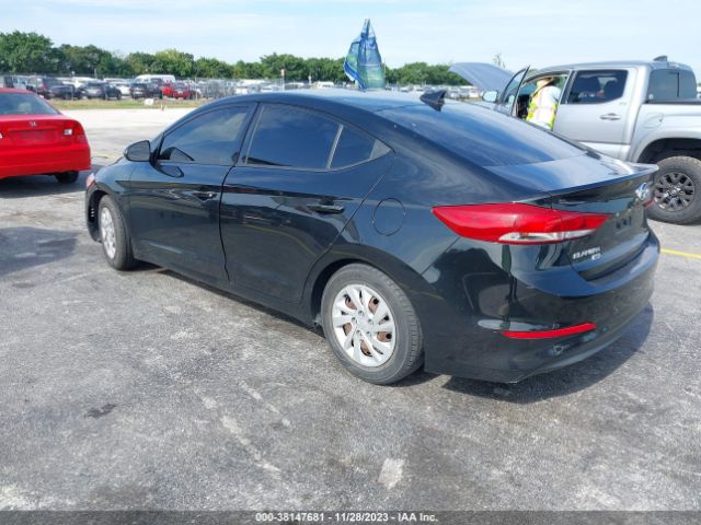 Photo 2 VIN: 5NPD74LFXHH144688 - HYUNDAI ELANTRA 