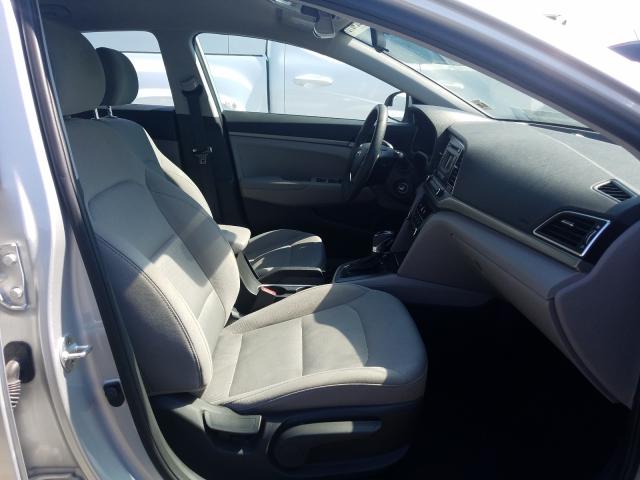 Photo 4 VIN: 5NPD74LFXHH163208 - HYUNDAI ELANTRA 