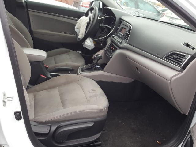 Photo 4 VIN: 5NPD74LFXHH171440 - HYUNDAI ELANTRA SE 