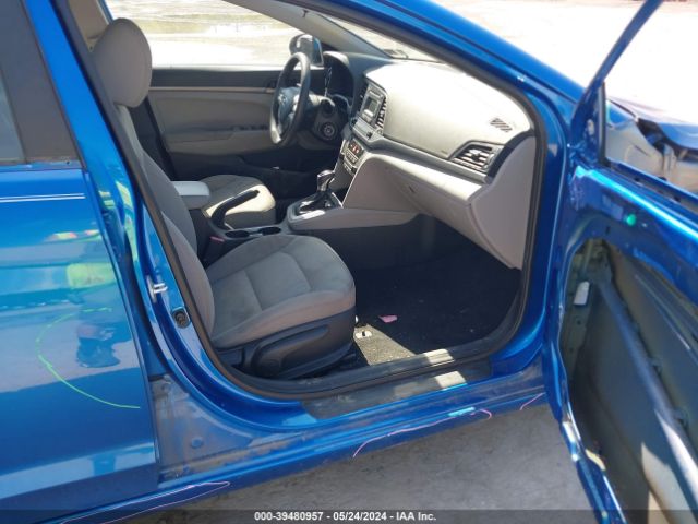 Photo 4 VIN: 5NPD74LFXHH203240 - HYUNDAI ELANTRA 