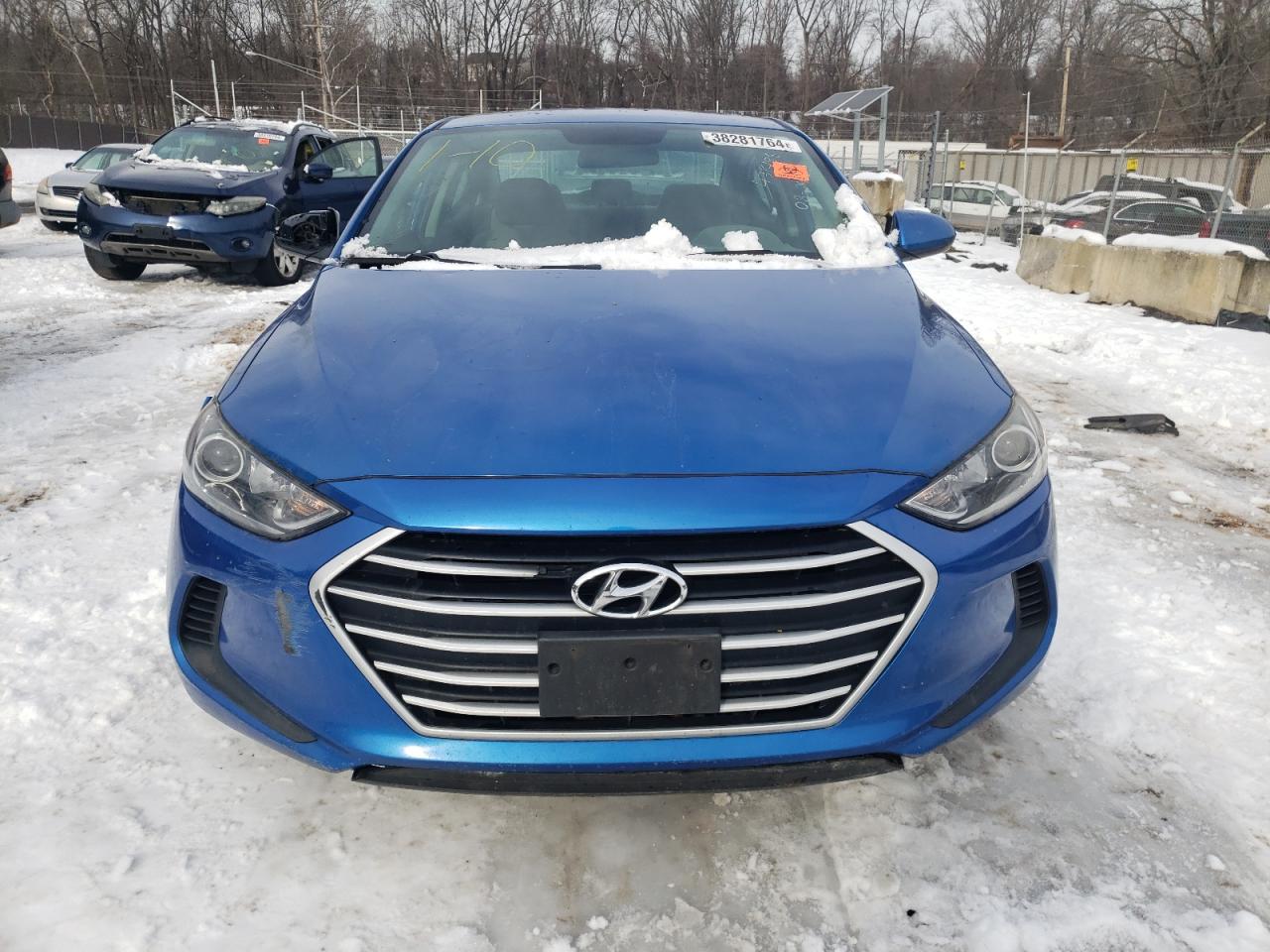 Photo 4 VIN: 5NPD74LFXHH211192 - HYUNDAI ELANTRA 