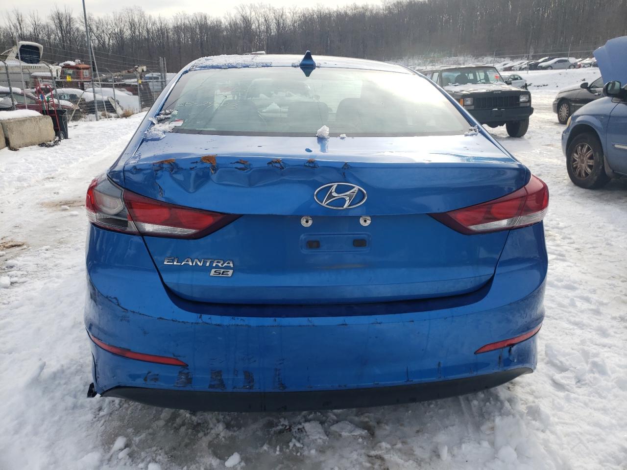 Photo 5 VIN: 5NPD74LFXHH211192 - HYUNDAI ELANTRA 