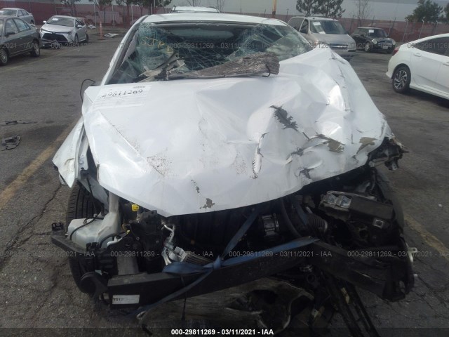 Photo 5 VIN: 5NPD74LFXJH228953 - HYUNDAI ELANTRA 