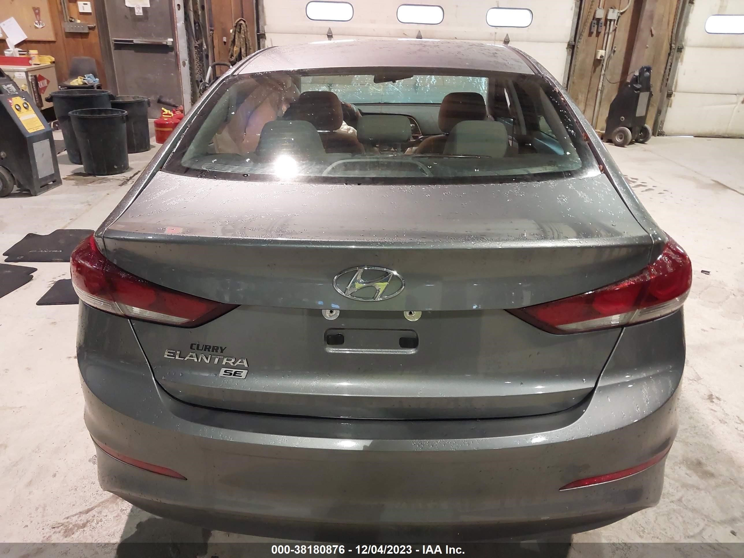 Photo 14 VIN: 5NPD74LFXJH277294 - HYUNDAI ELANTRA 