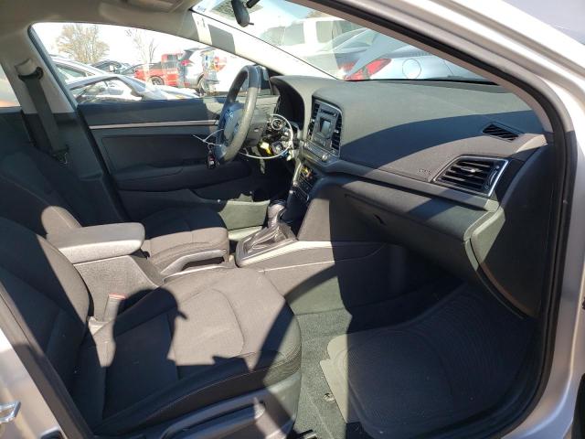 Photo 4 VIN: 5NPD74LFXJH330690 - HYUNDAI ELANTRA SE 