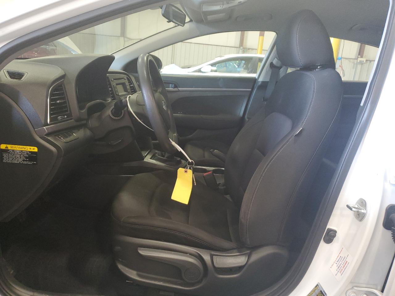 Photo 6 VIN: 5NPD74LFXJH334786 - HYUNDAI ELANTRA 