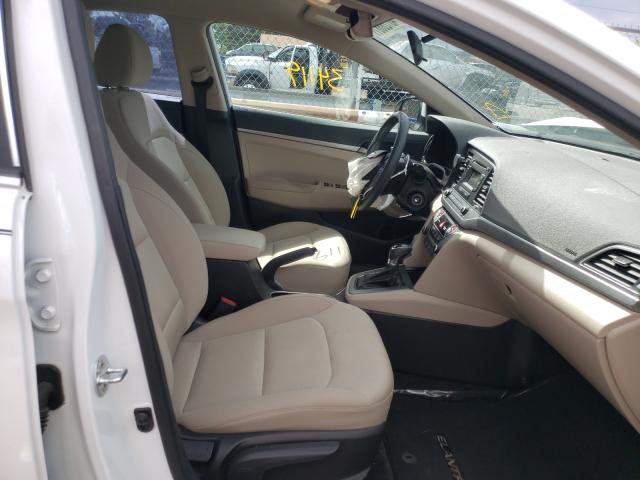 Photo 4 VIN: 5NPD74LFXJH354293 - HYUNDAI ELANTRA SE 