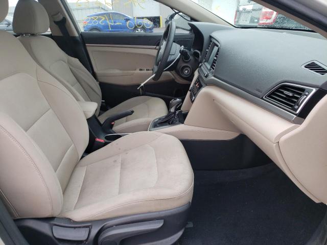 Photo 4 VIN: 5NPD74LFXJH374589 - HYUNDAI ELANTRA SE 