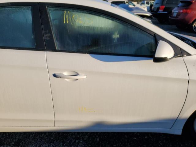 Photo 11 VIN: 5NPD74LFXJH384975 - HYUNDAI ELANTRA SE 