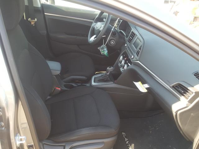 Photo 4 VIN: 5NPD74LFXKH467002 - HYUNDAI ELANTRA SE 