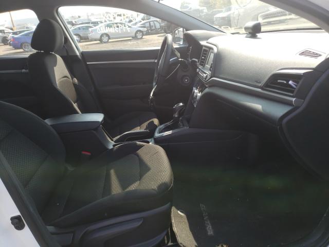 Photo 4 VIN: 5NPD74LFXKH471003 - HYUNDAI ELANTRA SE 