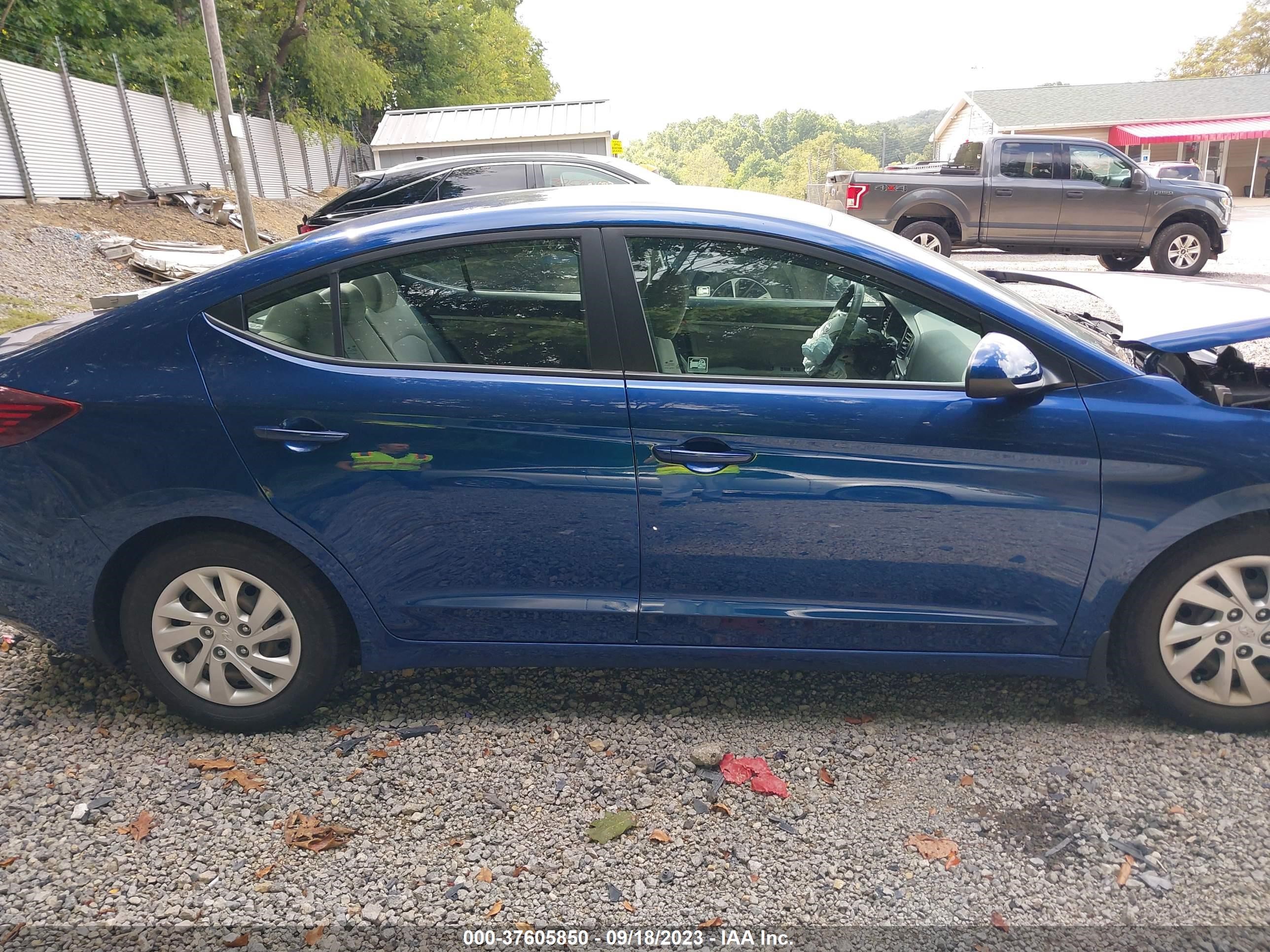 Photo 13 VIN: 5NPD74LFXKH481644 - HYUNDAI ELANTRA 