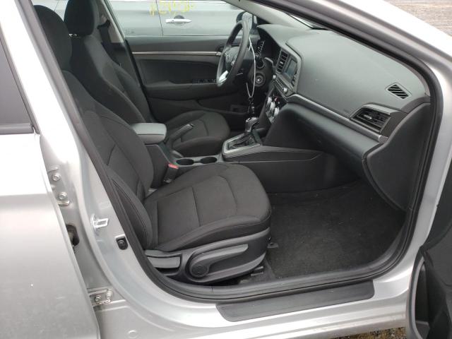 Photo 4 VIN: 5NPD74LFXKH484849 - HYUNDAI ELANTRA SE 